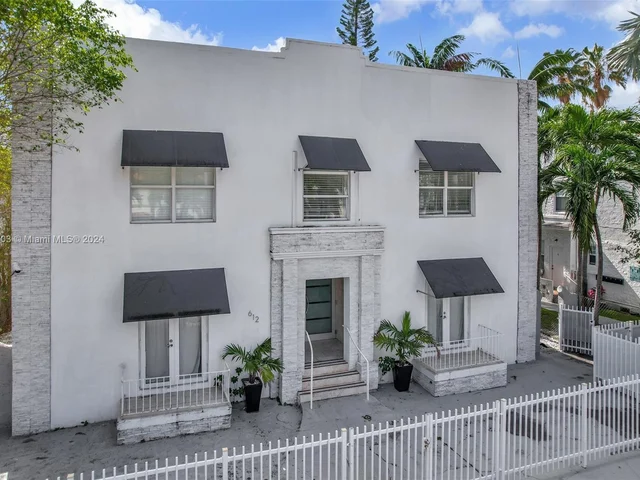 612 15th St # 11, Miami Beach FL 33139