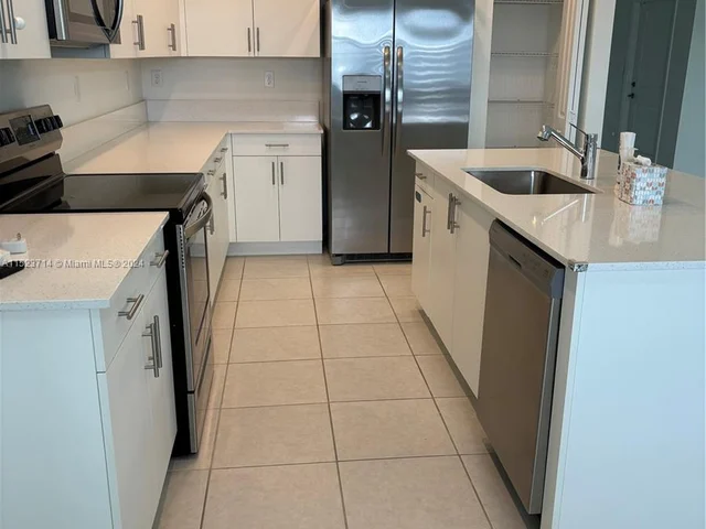 13612 SW 184th Ln, Miami FL 33177