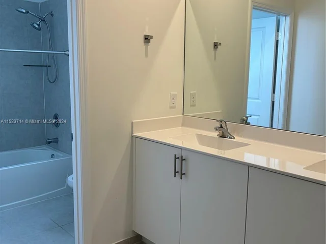 13612 SW 184th Ln, Miami FL 33177