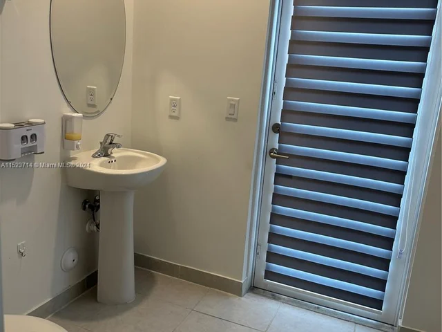 13612 SW 184th Ln, Miami FL 33177