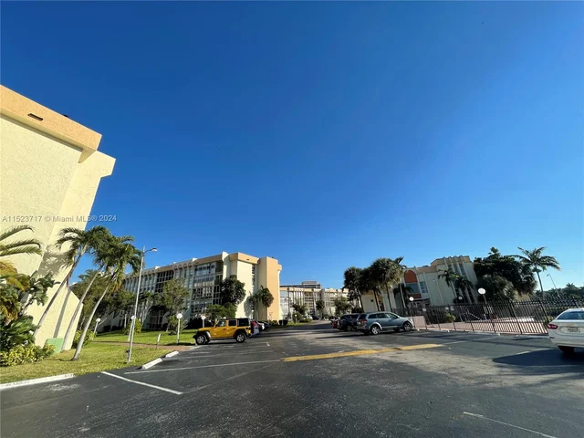 501 Three Islands Blvd # 410, Hallandale Beach FL 33009