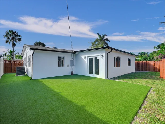 509 NE 28th St, Wilton Manors FL 33334