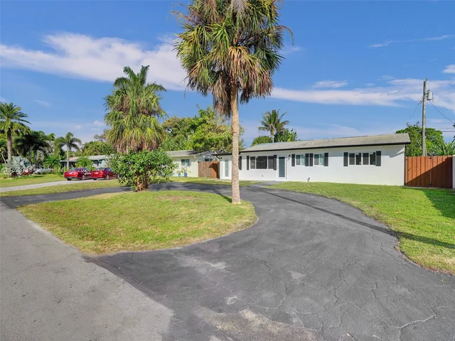 509 NE 28th St, Wilton Manors FL 33334