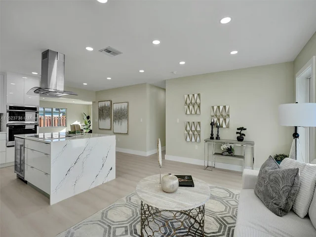 509 NE 28th St, Wilton Manors FL 33334