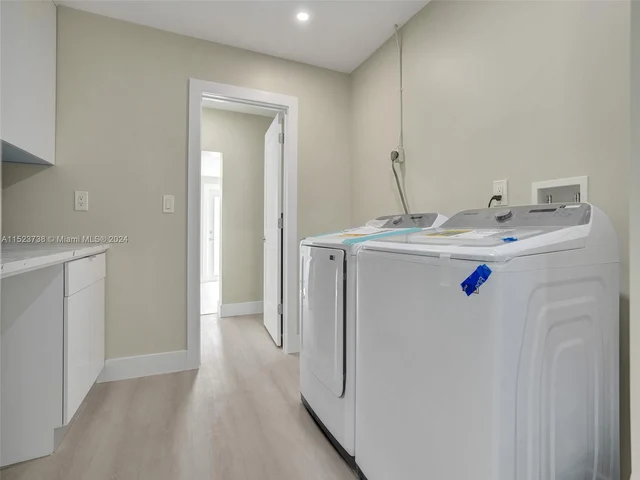 509 NE 28th St, Wilton Manors FL 33334