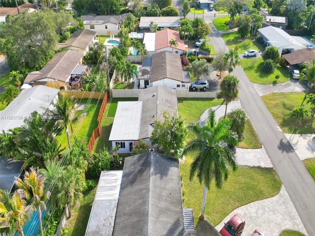 509 NE 28th St, Wilton Manors FL 33334
