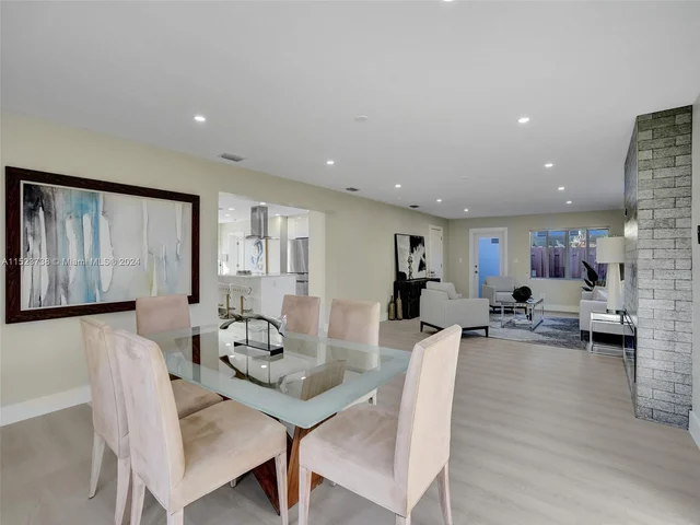 509 NE 28th St, Wilton Manors FL 33334