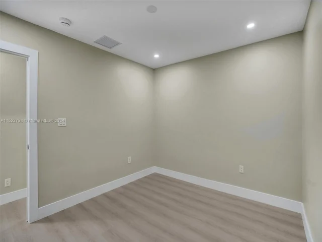 509 NE 28th St, Wilton Manors FL 33334