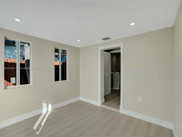 509 NE 28th St, Wilton Manors FL 33334