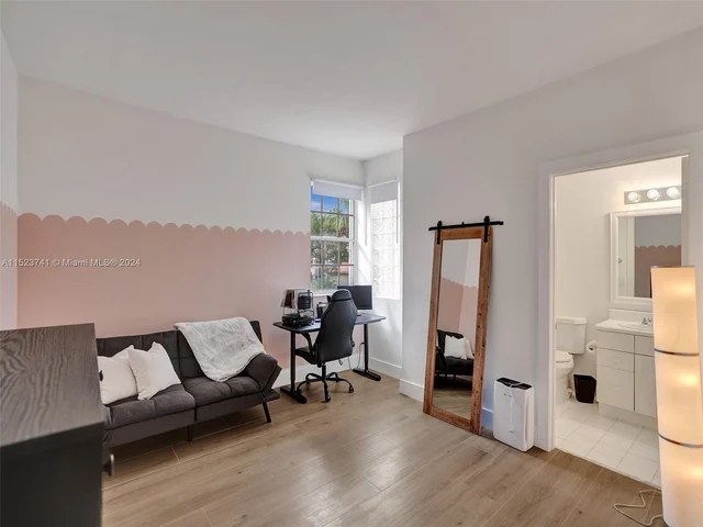 912 Sevilla Cir, Weston FL 33326