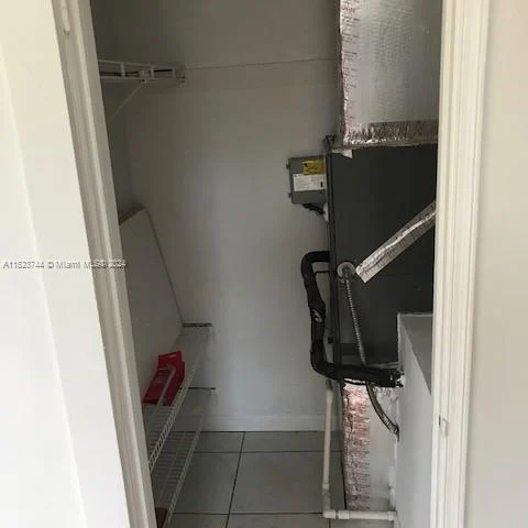 1289 Marseille Dr # 50, Miami Beach FL 33141