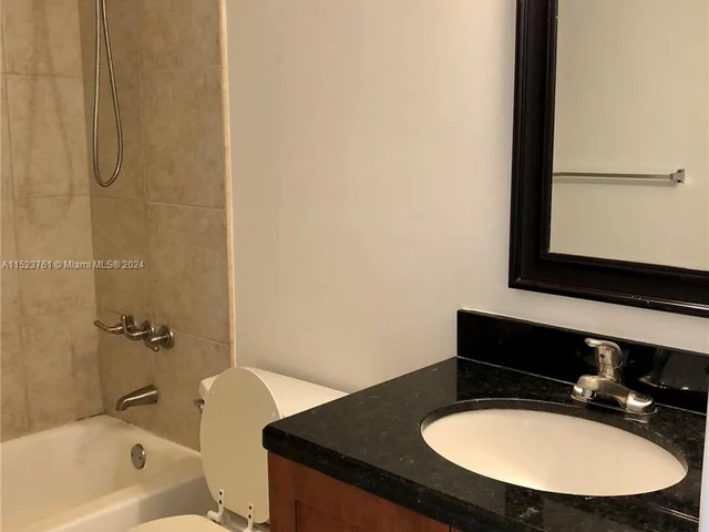 488 NW 165th St Rd # 409, Miami FL 33169