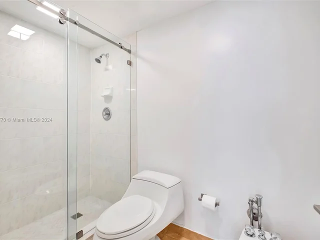 177 SE Ocean Lane Dr # 509, Key Biscayne FL 33149