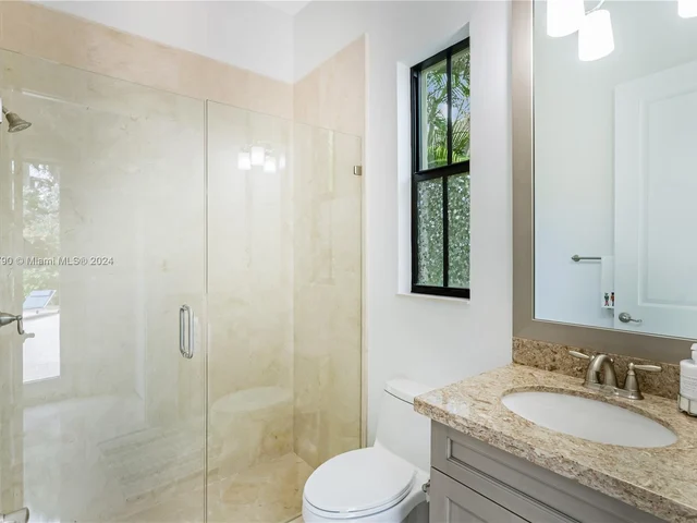 17662 Cadena Dr, Boca Raton FL 33496