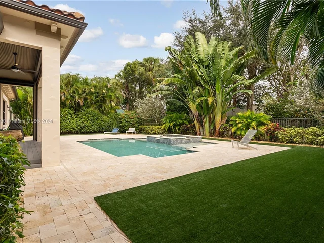 17662 Cadena Dr, Boca Raton FL 33496