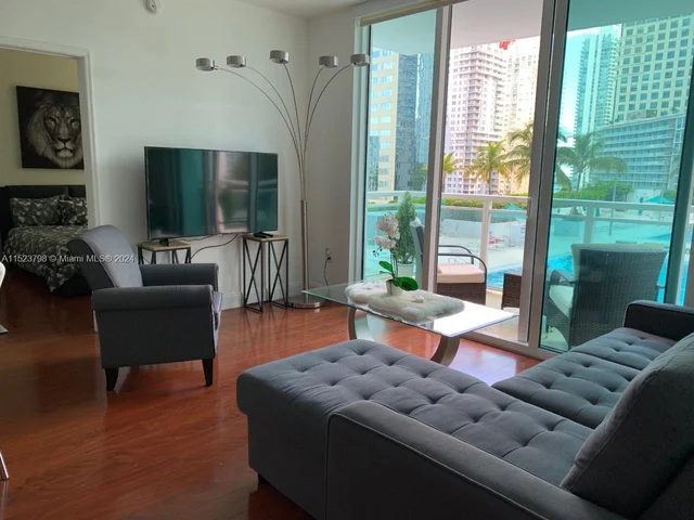 950 Brickell Bay Dr # 1107, Miami FL 33131
