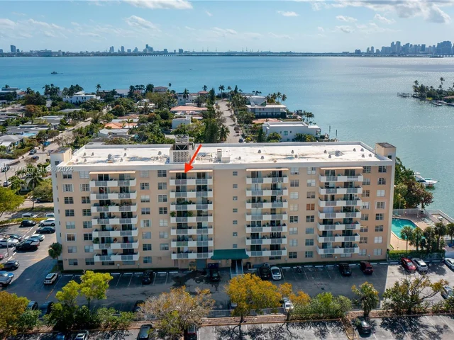 1455 N Treasure Dr # F, North Bay Village FL 33141