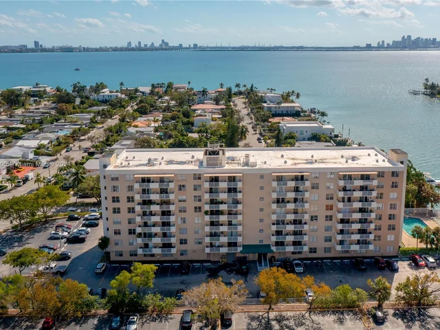 1455 N Treasure Dr # F, North Bay Village FL 33141