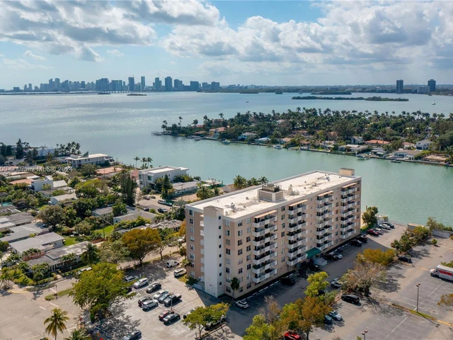 1455 N Treasure Dr # F, North Bay Village FL 33141