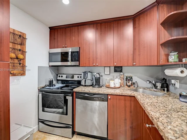 1455 N Treasure Dr # F, North Bay Village FL 33141