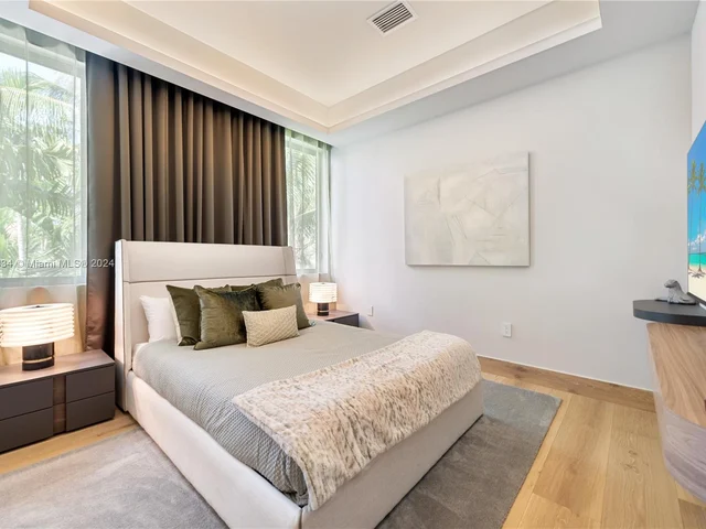 1200 NE 87th St, Miami FL 33138