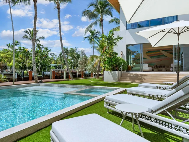 1200 NE 87th St, Miami FL 33138