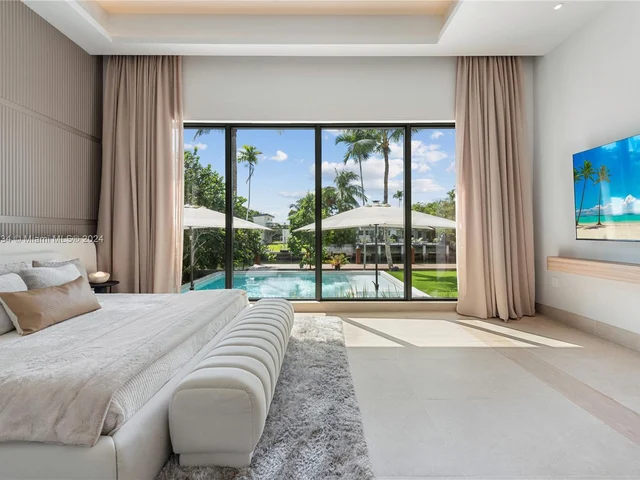 1200 NE 87th St, Miami FL 33138