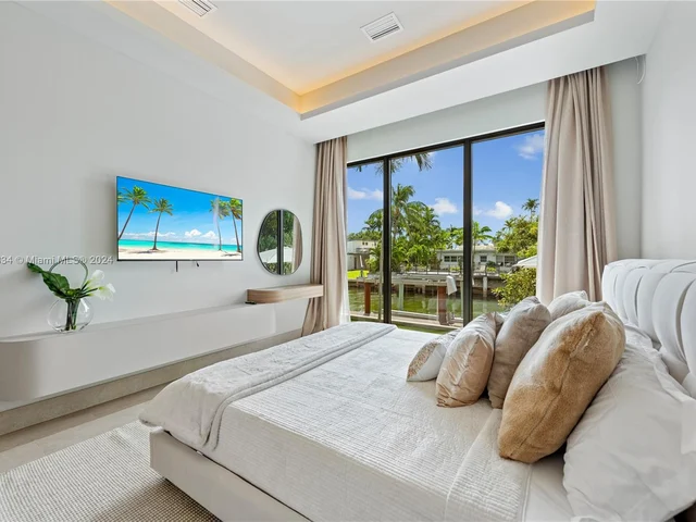 1200 NE 87th St, Miami FL 33138