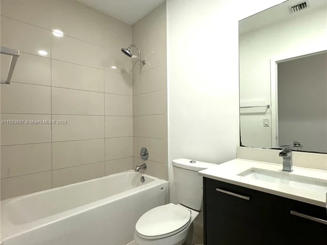 3441 NW 13th St # 3441, Lauderhill FL 33311