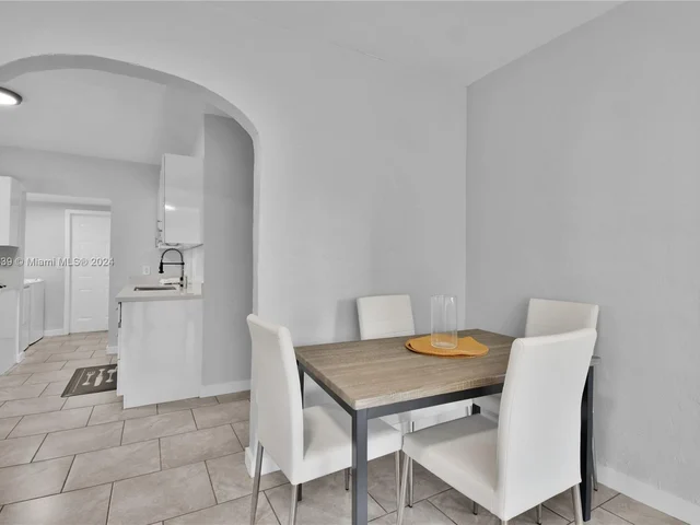 585 NW 51st St, Miami FL 33127