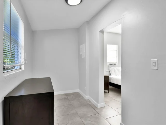 585 NW 51st St, Miami FL 33127