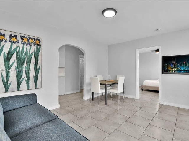 585 NW 51st St, Miami FL 33127