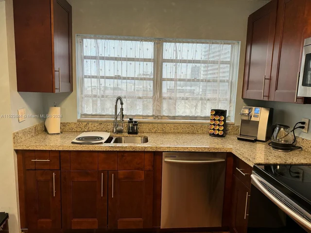 1817 S Ocean Dr # 521, Hallandale Beach FL 33009