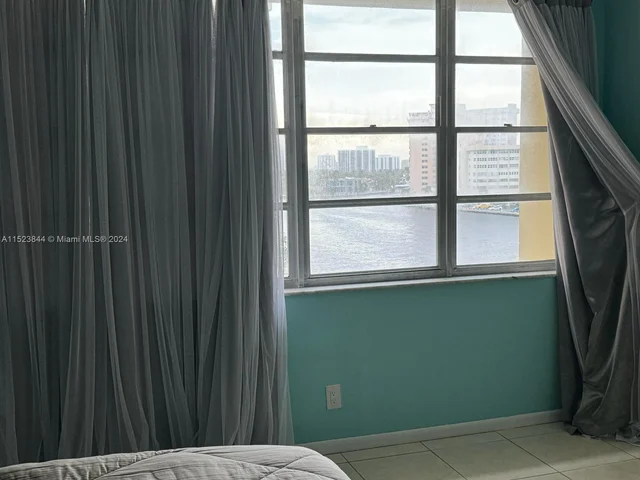 1817 S Ocean Dr # 521, Hallandale Beach FL 33009
