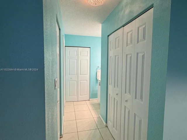 1817 S Ocean Dr # 521, Hallandale Beach FL 33009