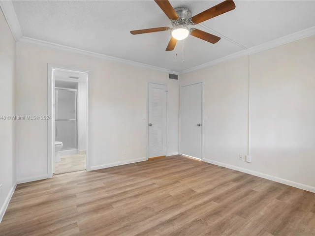 1638 Embassy Dr # 202, West Palm Beach FL 33401