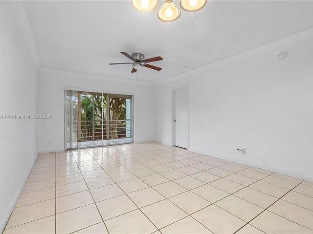 1638 Embassy Dr # 202, West Palm Beach FL 33401