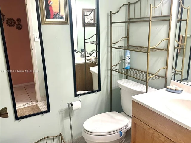 800 Parkview Dr # 404, Hallandale Beach FL 33009