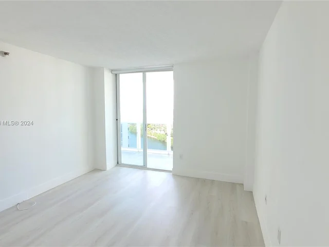 20515 E Country Club Dr # 1249, Aventura FL 33180