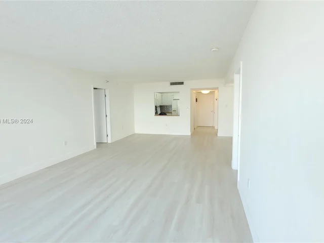 20515 E Country Club Dr # 1249, Aventura FL 33180