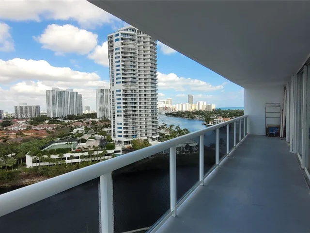 20515 E Country Club Dr # 1249, Aventura FL 33180