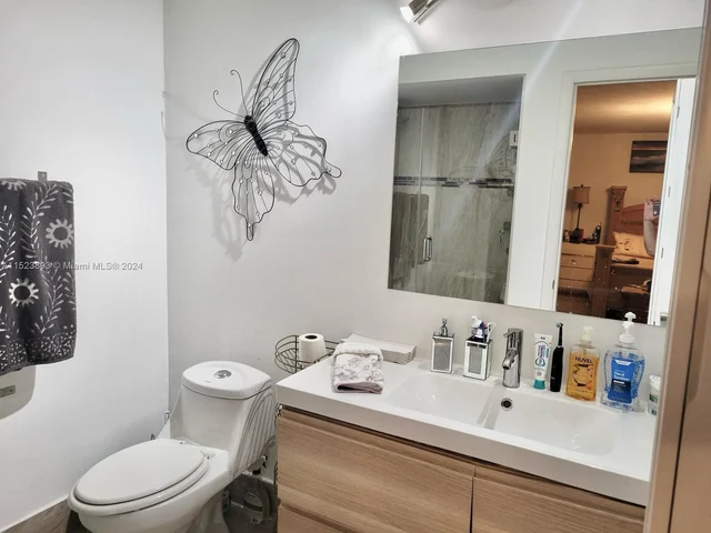 8238 NW 9th Ct # 4, Plantation FL 33324