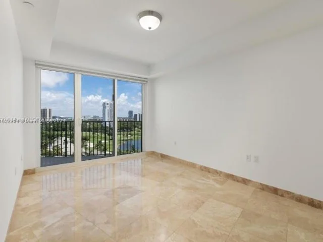19900 E Country Club Dr # 1206, Aventura FL 33180