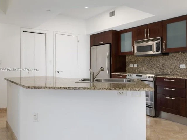 19900 E Country Club Dr # 1206, Aventura FL 33180