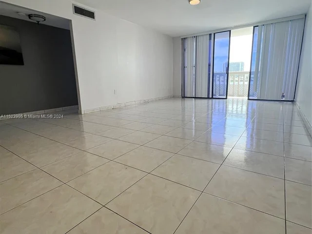 17900 N Bay Rd # 508, Sunny Isles Beach FL 33160