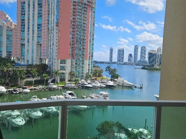 3340 NE 190th St # 707, Aventura FL 33180