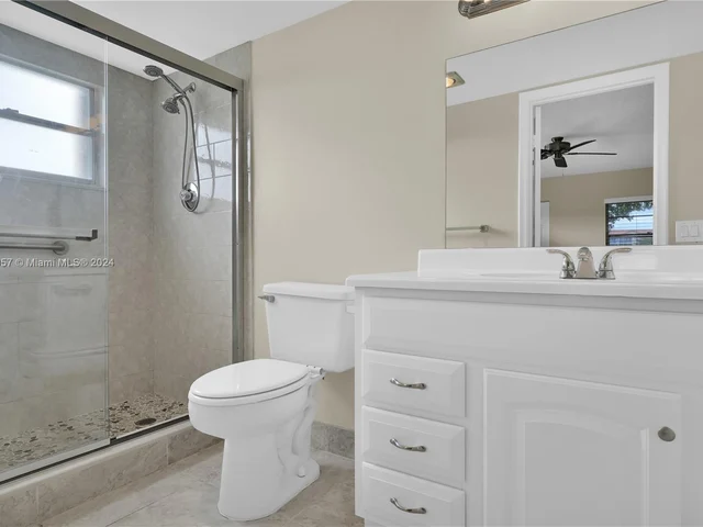 251 SW 132nd Way # 118H, Pembroke Pines FL 33027