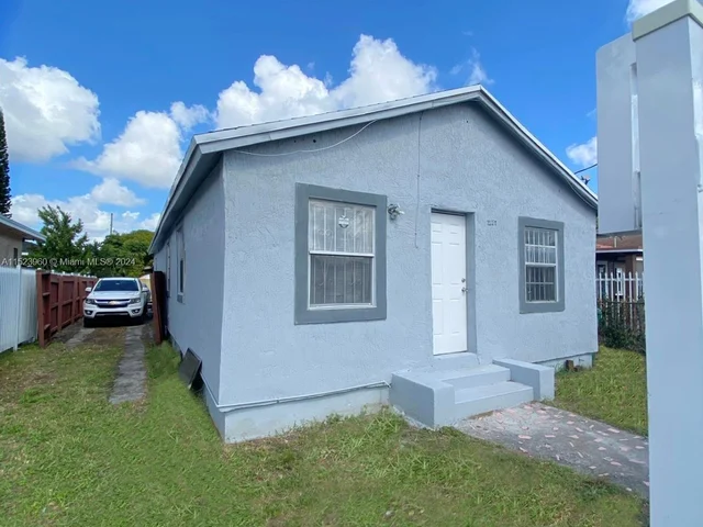 1887 NW 68th St, Miami FL 33147
