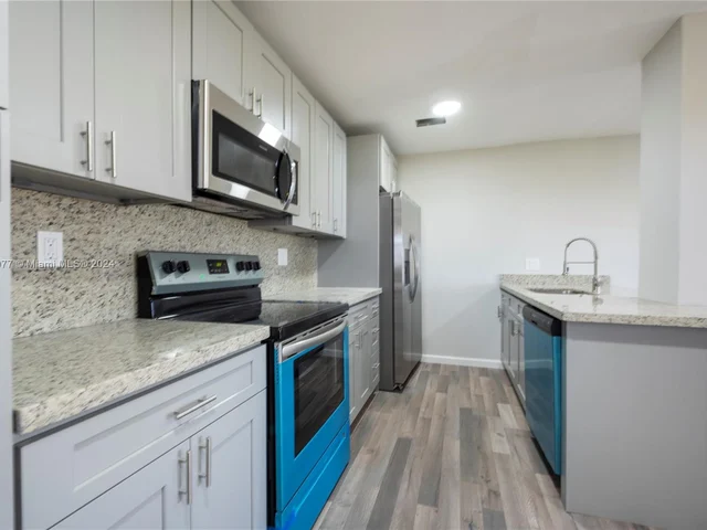 4111 Stirling Rd # 509, Dania Beach FL 33314