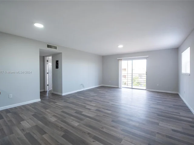 4111 Stirling Rd # 509, Dania Beach FL 33314